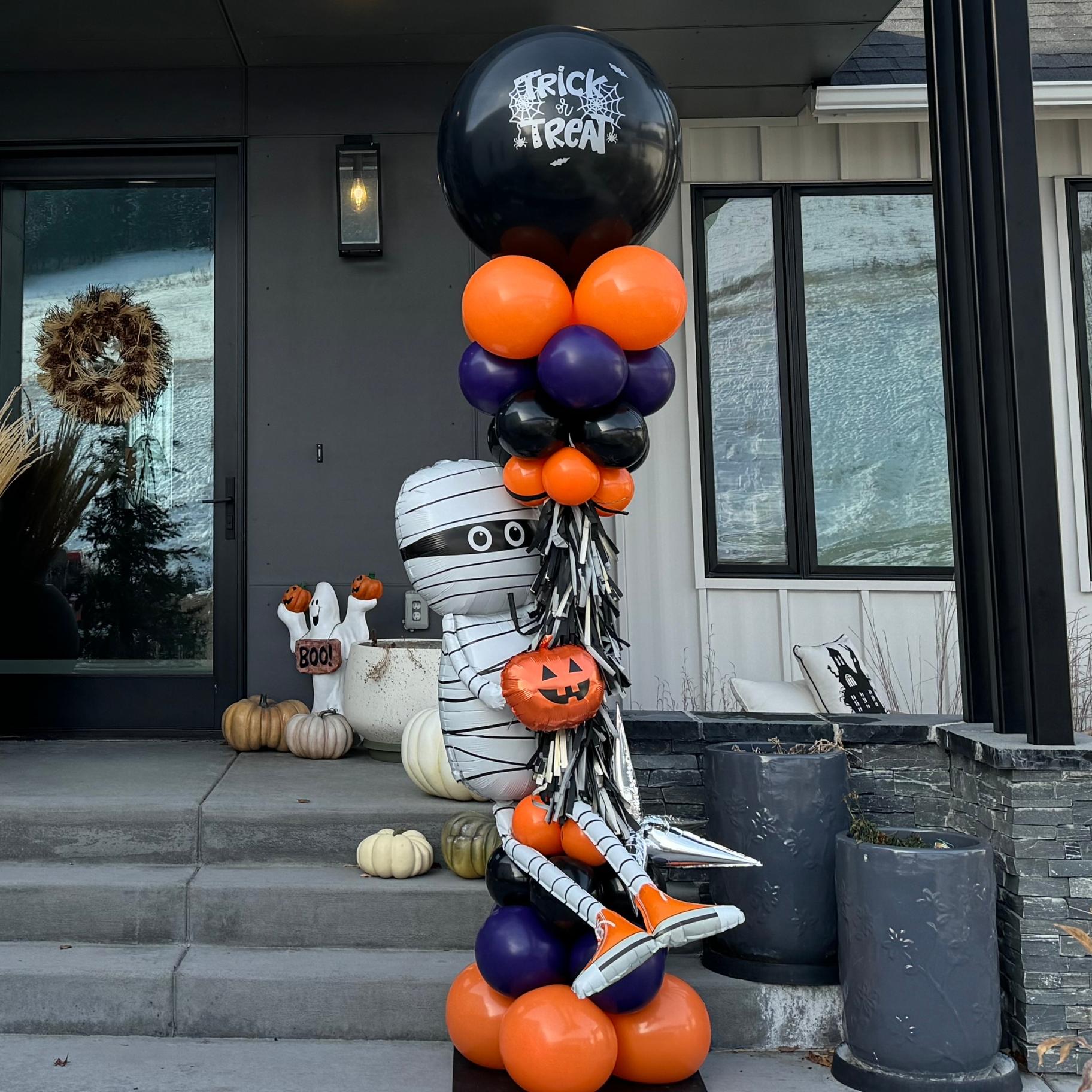 Trick or Treat Balloons - crazy tower